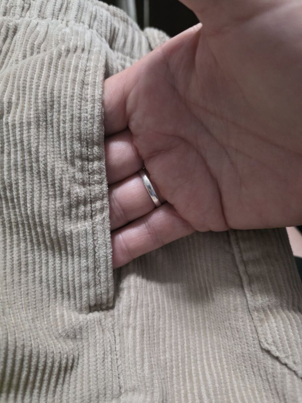 Urban Outfitters Beige Corduroy Pants With Multicolor Smiley Face Embroidery Ela - Picture 10 of 11